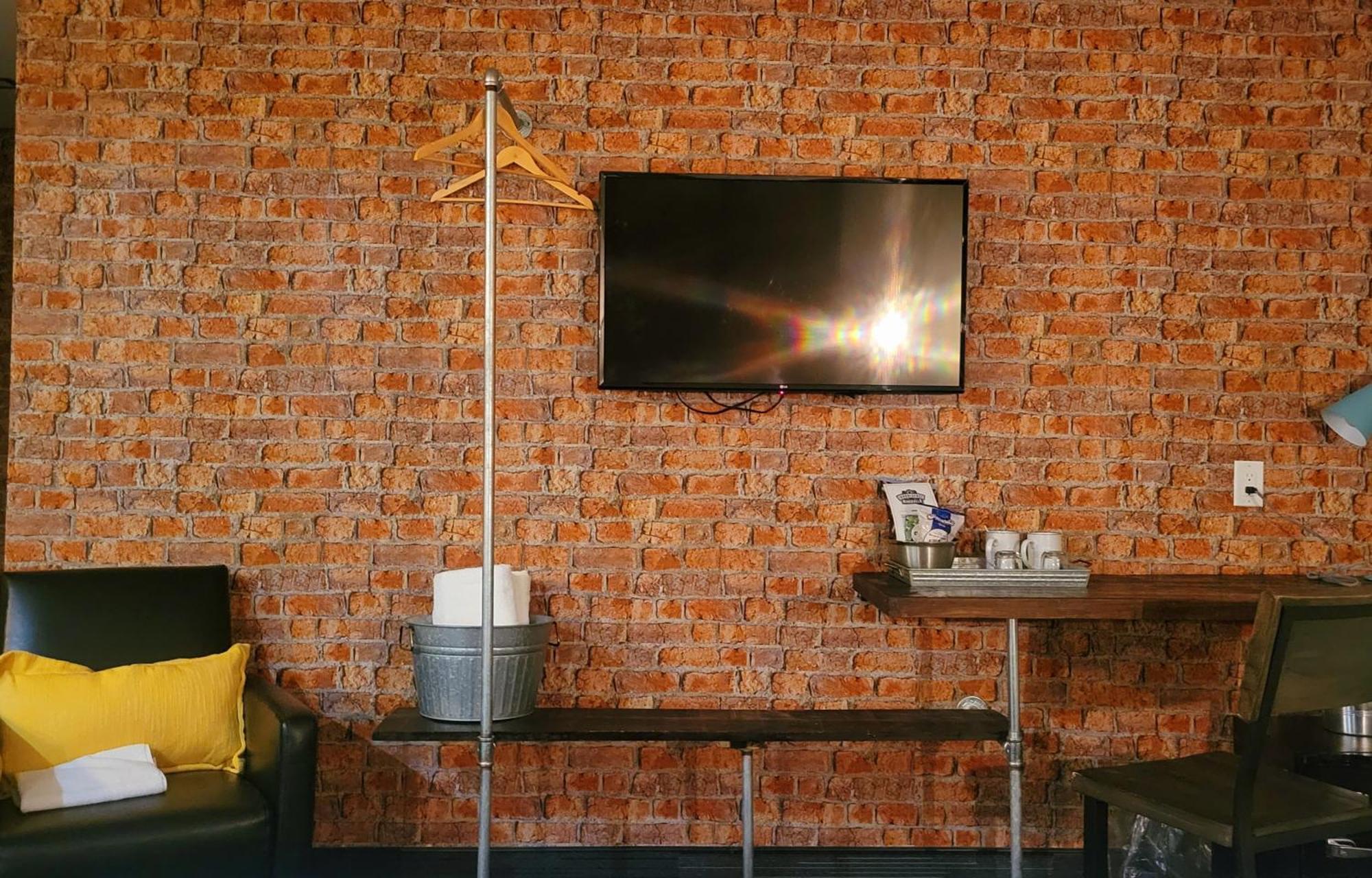 Heart & Hops Brewery Suites Kingsville Eksteriør bilde