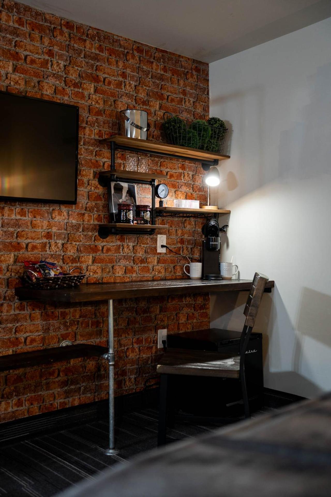 Heart & Hops Brewery Suites Kingsville Eksteriør bilde