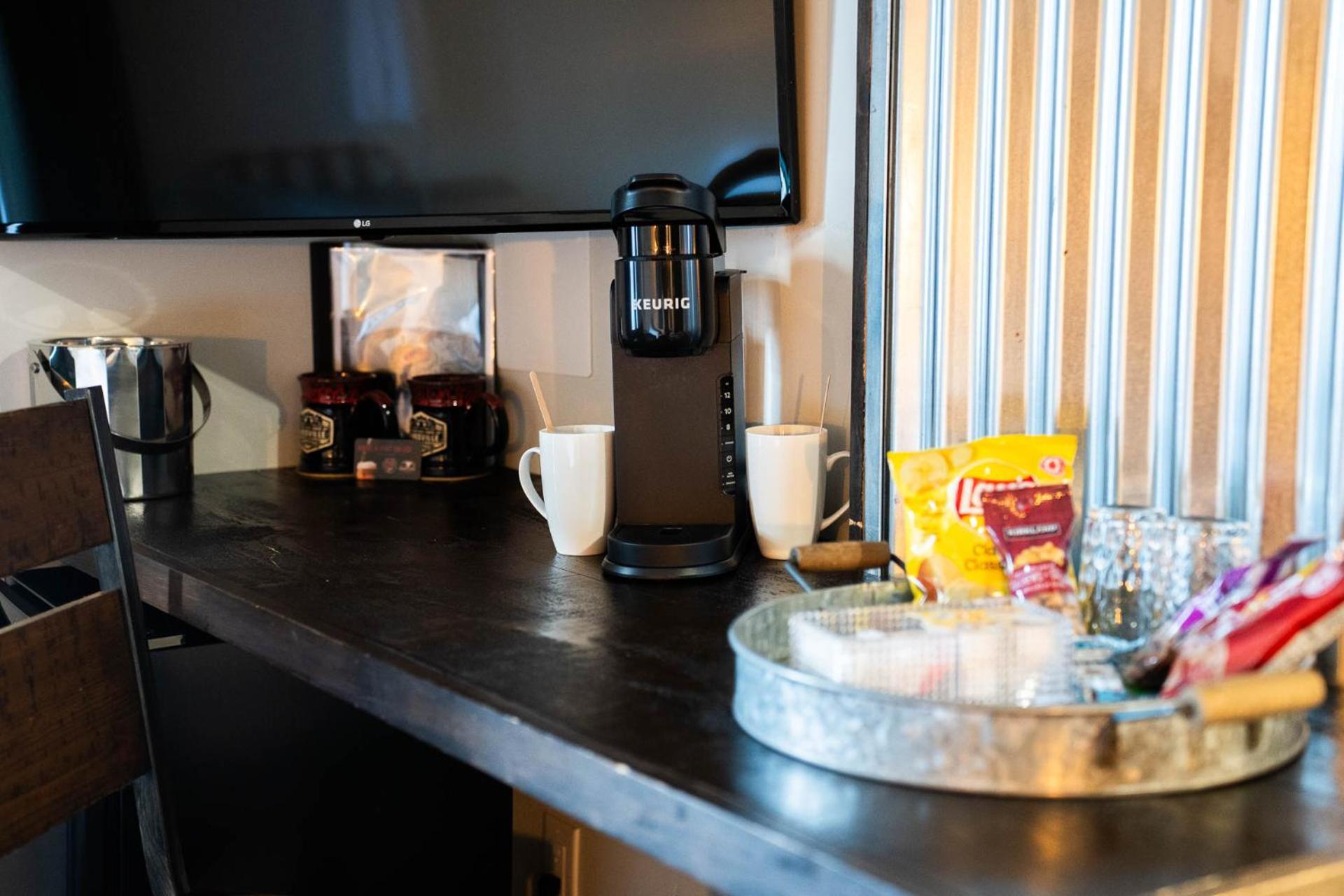 Heart & Hops Brewery Suites Kingsville Eksteriør bilde